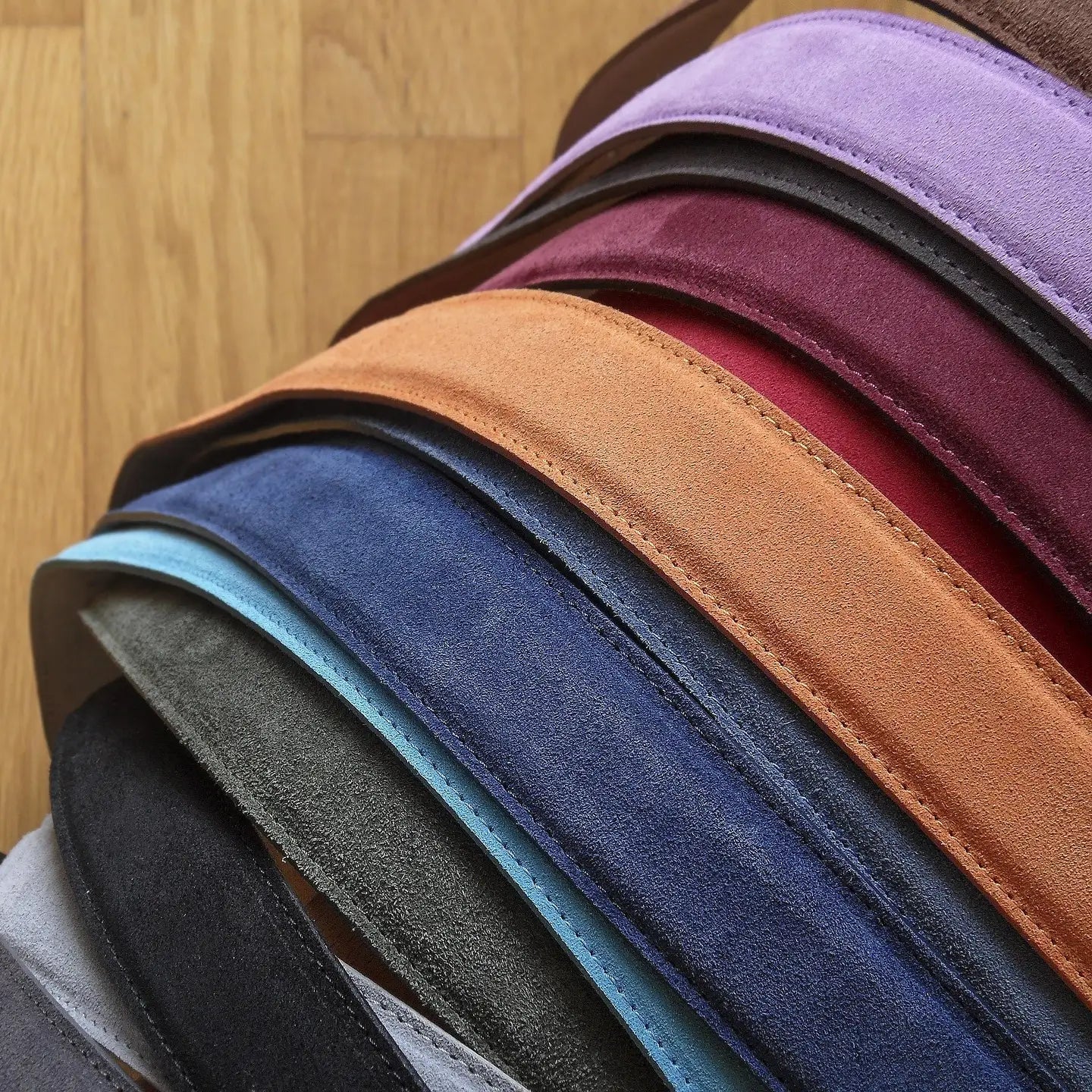 Cinture artigianali da uomo: stile, qualità e carattere