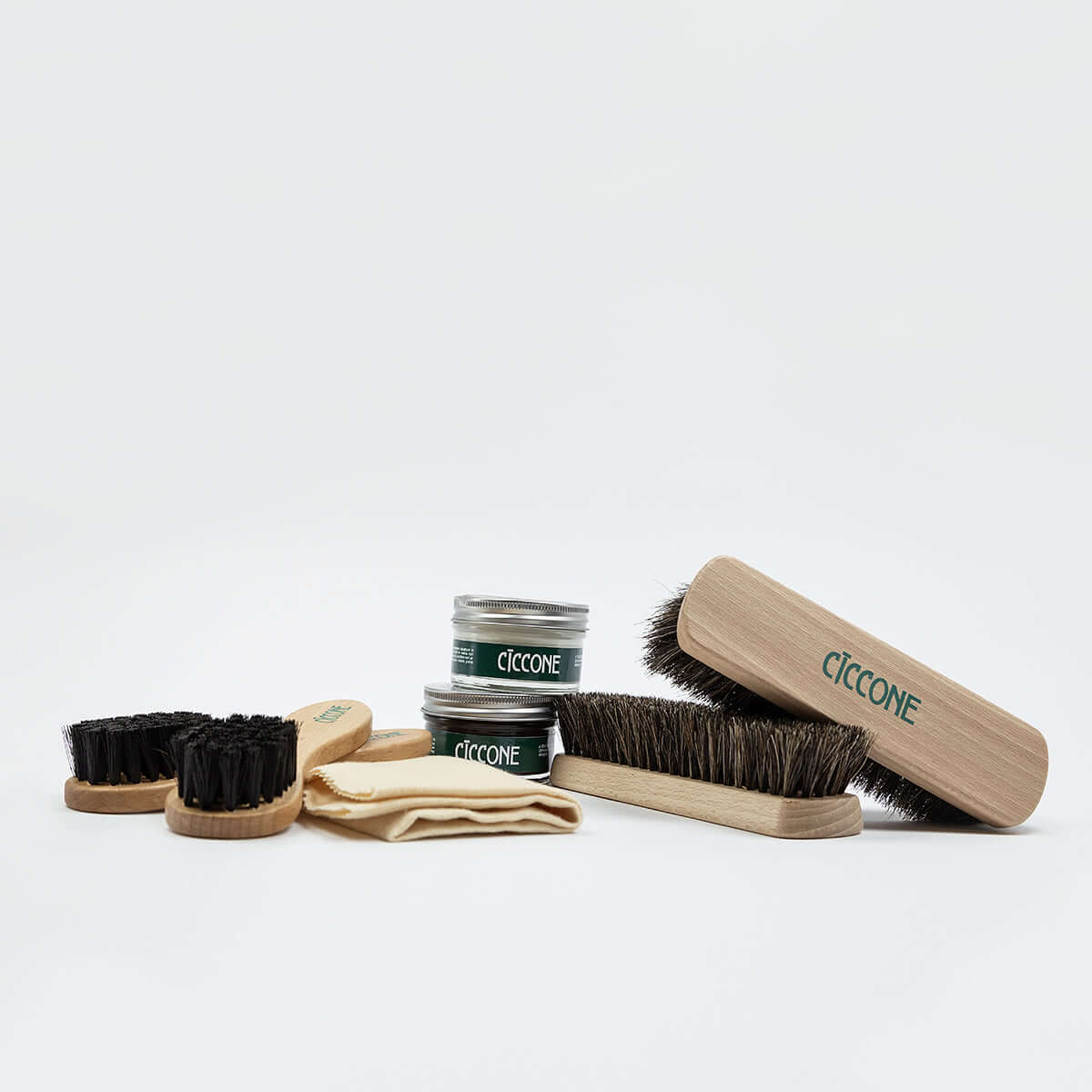 Kit cura della scarpa in pelle (Grande) | Maestri Ciccone