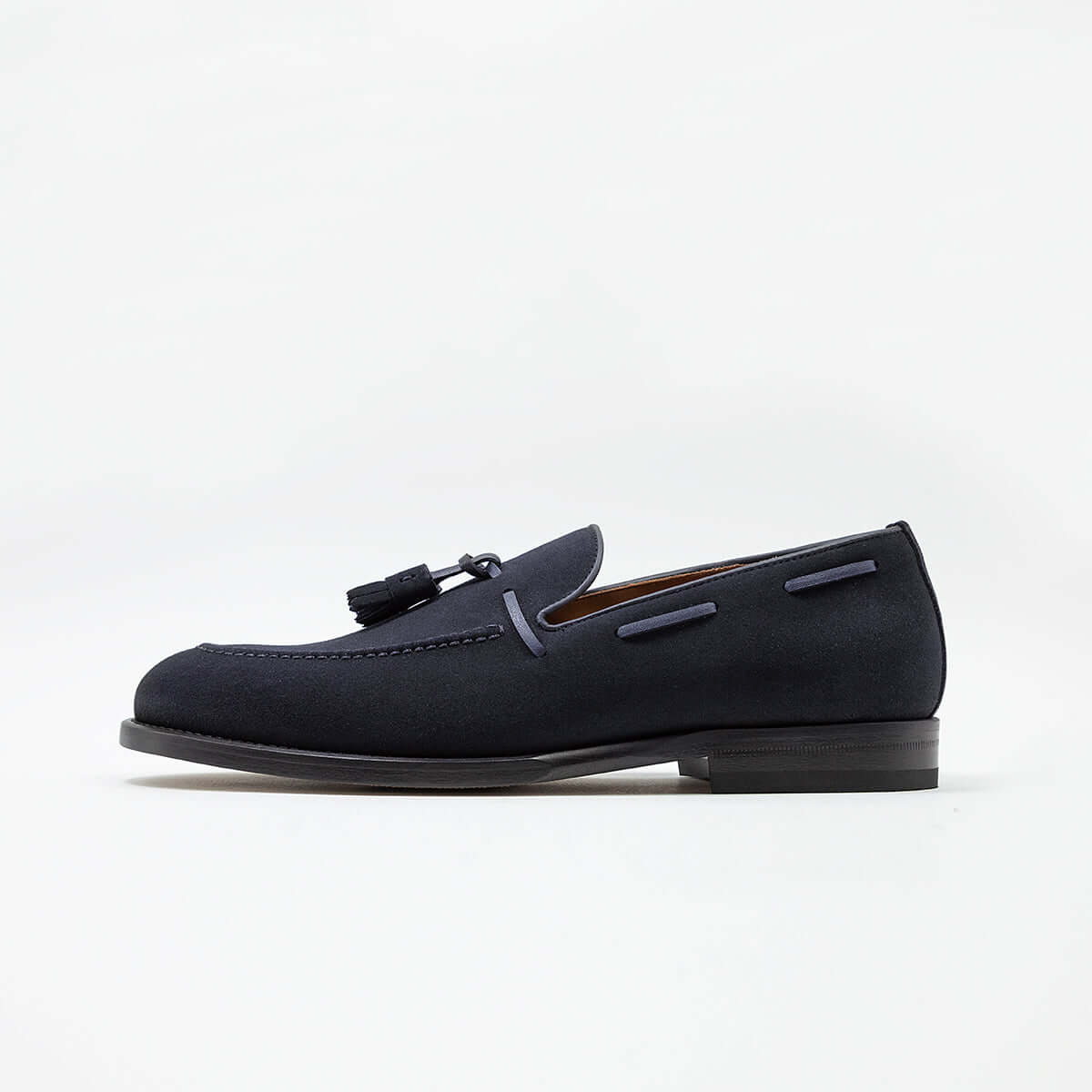Loafer men's Ortigia di Ciccone with tassels in blue suede and leather sole, side view