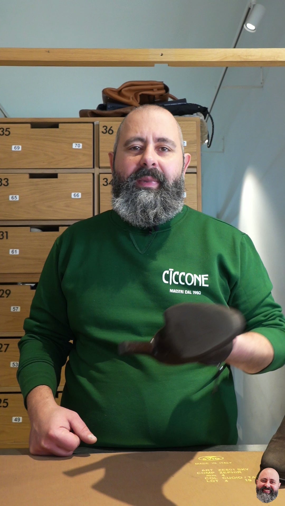 Rinnovatore colore per scarpe scamosciate | Maestri Ciccone