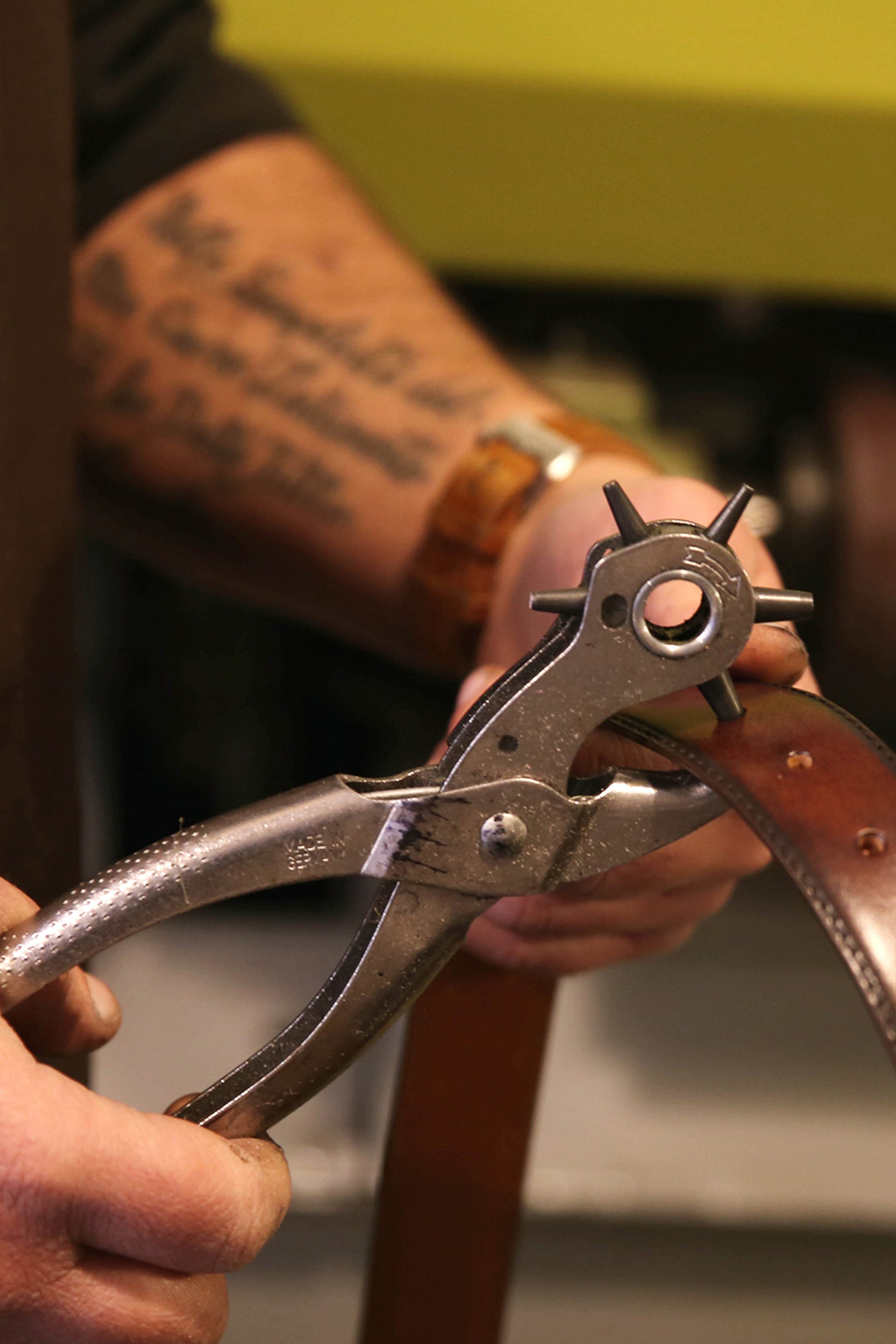 riparazione-cinture-calzoleria-ciccone