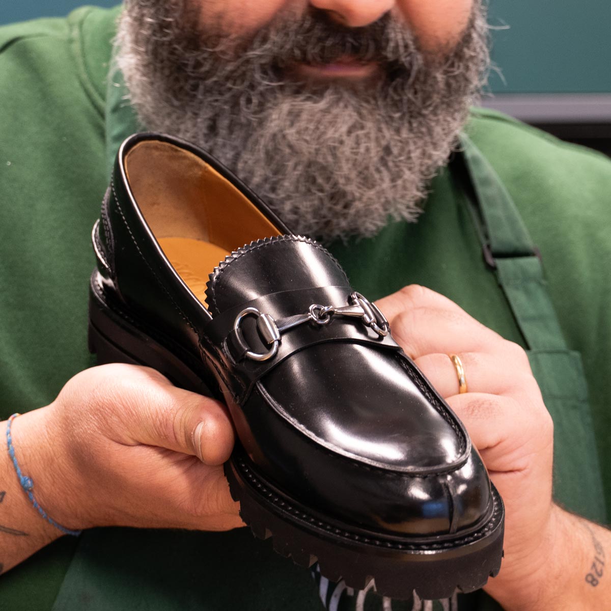 Scarpe donna in pelle: come scegliere il modello giusto per stile, comfort e durata