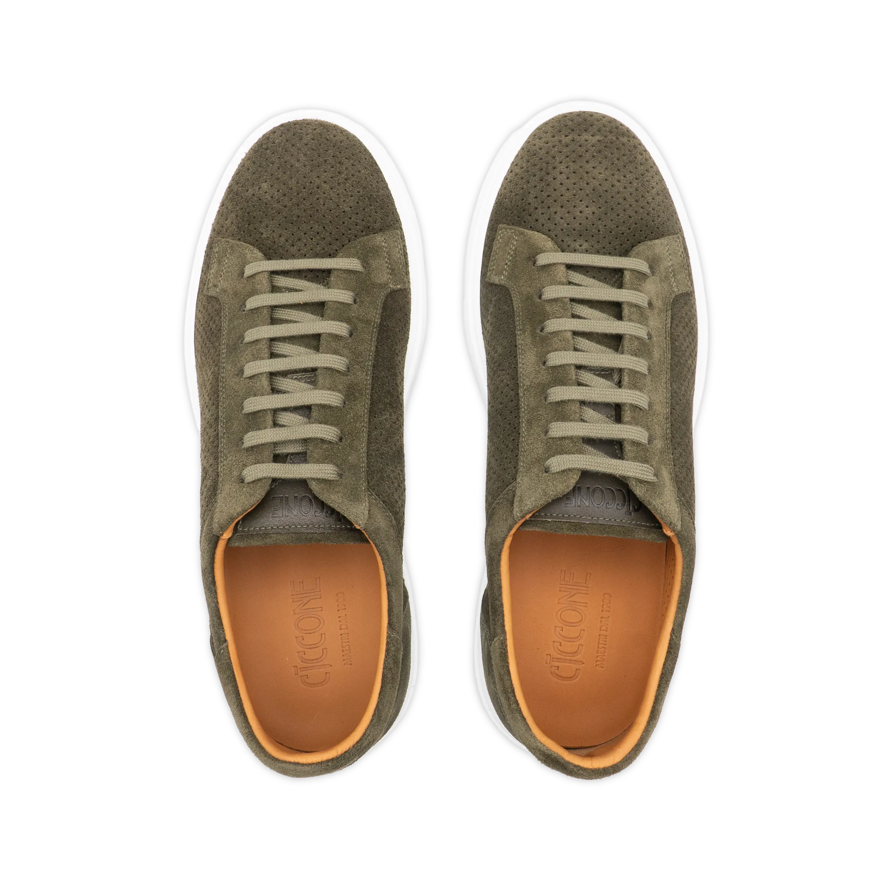 Sneakers estive in pelle traforata, colore verdone, modello Cagliari di Ciccone - vista dall'alto