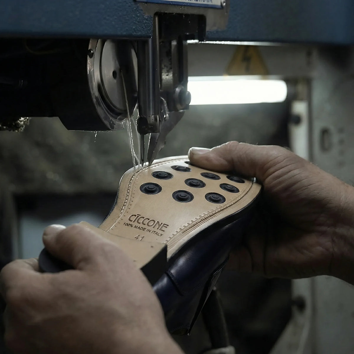 Lavorazione Blake su scarpa Ciccone realizzata a Montegranaro